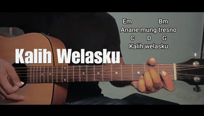 Lirik dan Chord Gitar Kalih Welasku Milik Denny Caknan